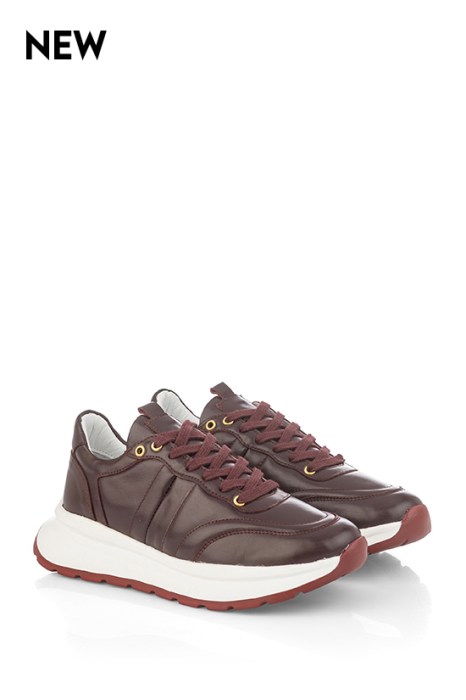 спортни обувки пещера